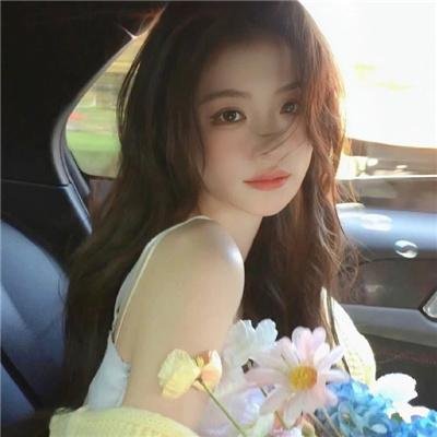 《穿粉红色裤子的男孩》封面